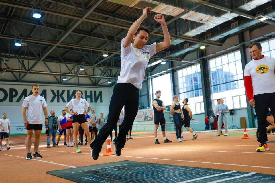 ������� ������� ��� ������ 4 ����� �� ��������� �����������!