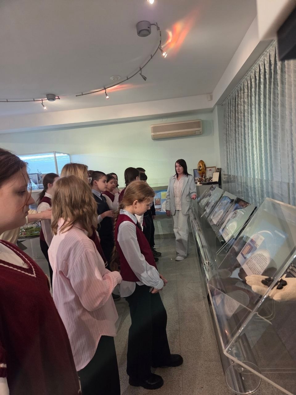 Школьники познакомились с мирным атомом Школьники познакомились с мирным атомом