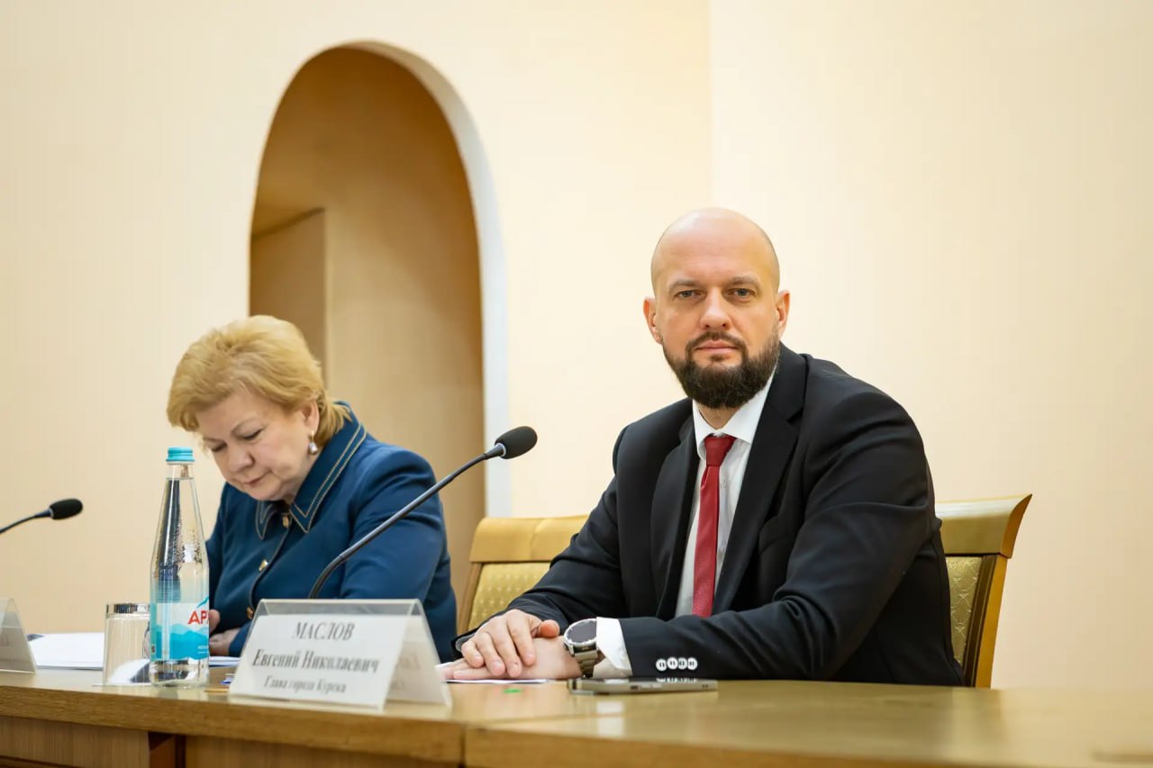 В Курске состоялись публичные слушания по отчету об исполнении бюджета города за 2025 год