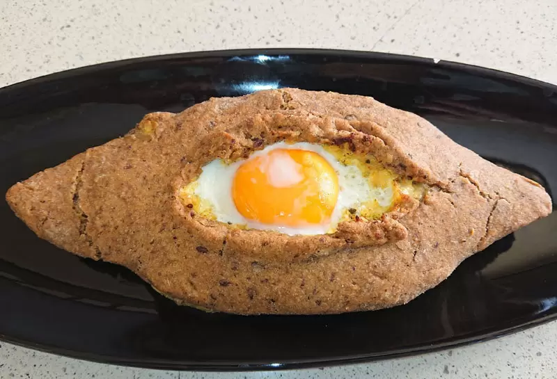 Хачапури по-аджарски: радуем себя вкусом альтернативной муки