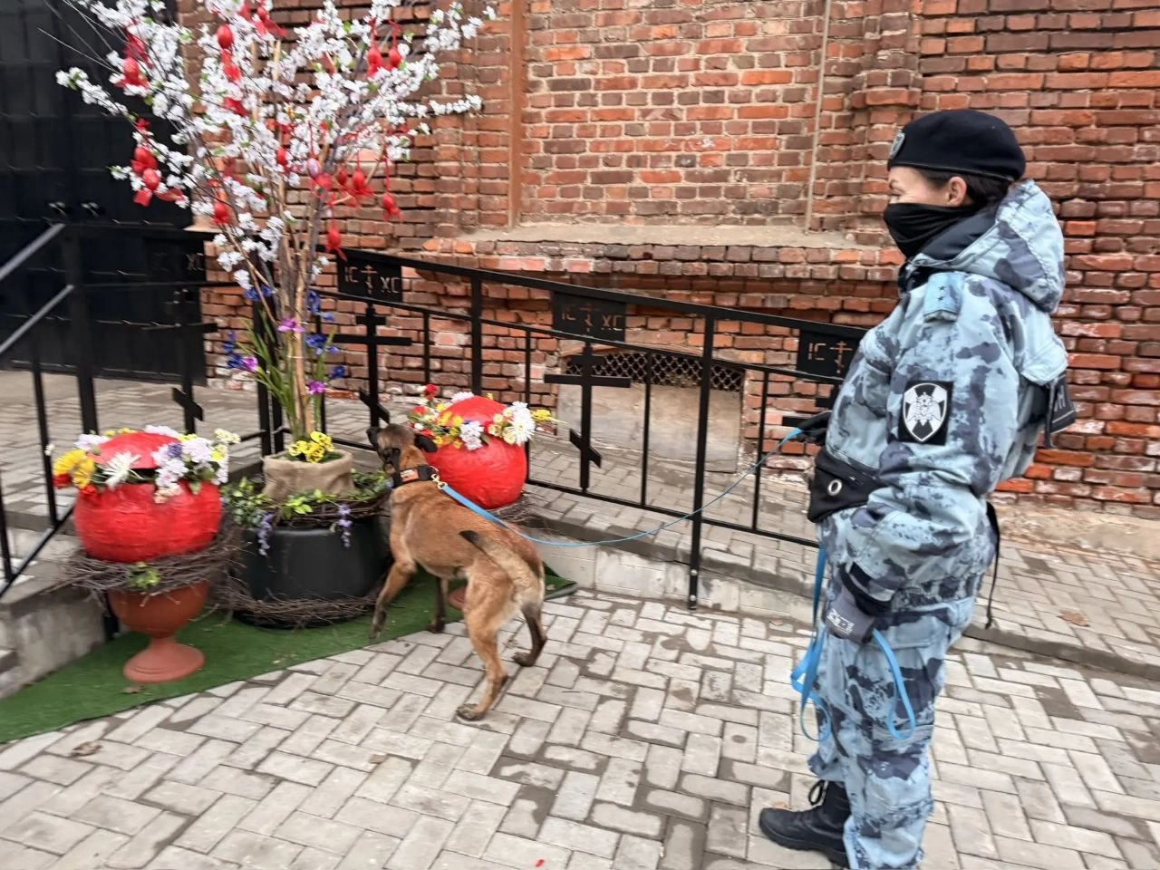 В регионах Центральной России сотрудники и военнослужащие Росгвардии обеспечили общественную безопасность в период проведения пасхальных мероприятий В регионах Центральной России сотрудники и военнослужащие Росгвардии обеспечили общественную безопасность в период проведения пасхальных мероприятий