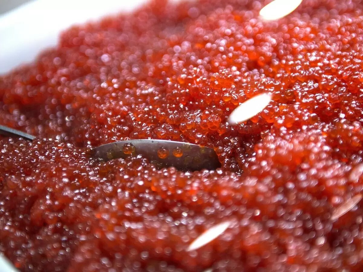 Секреты хранения красной икры: как продлить свежесть деликатеса