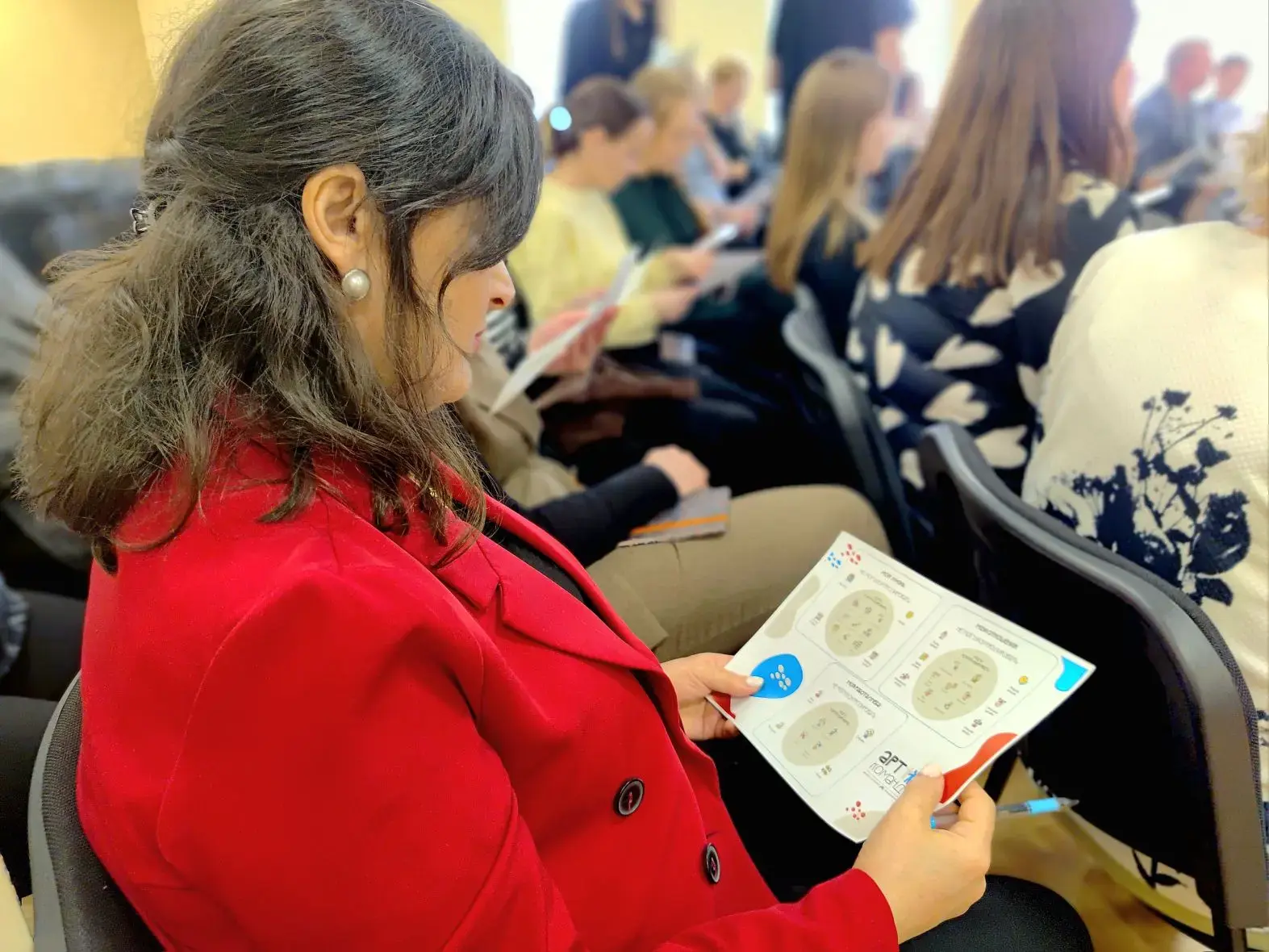 Программа психологической поддержки «Арт – команда» стартовала в курской школе Программа психологической поддержки «Арт – команда» стартовала в курской школе