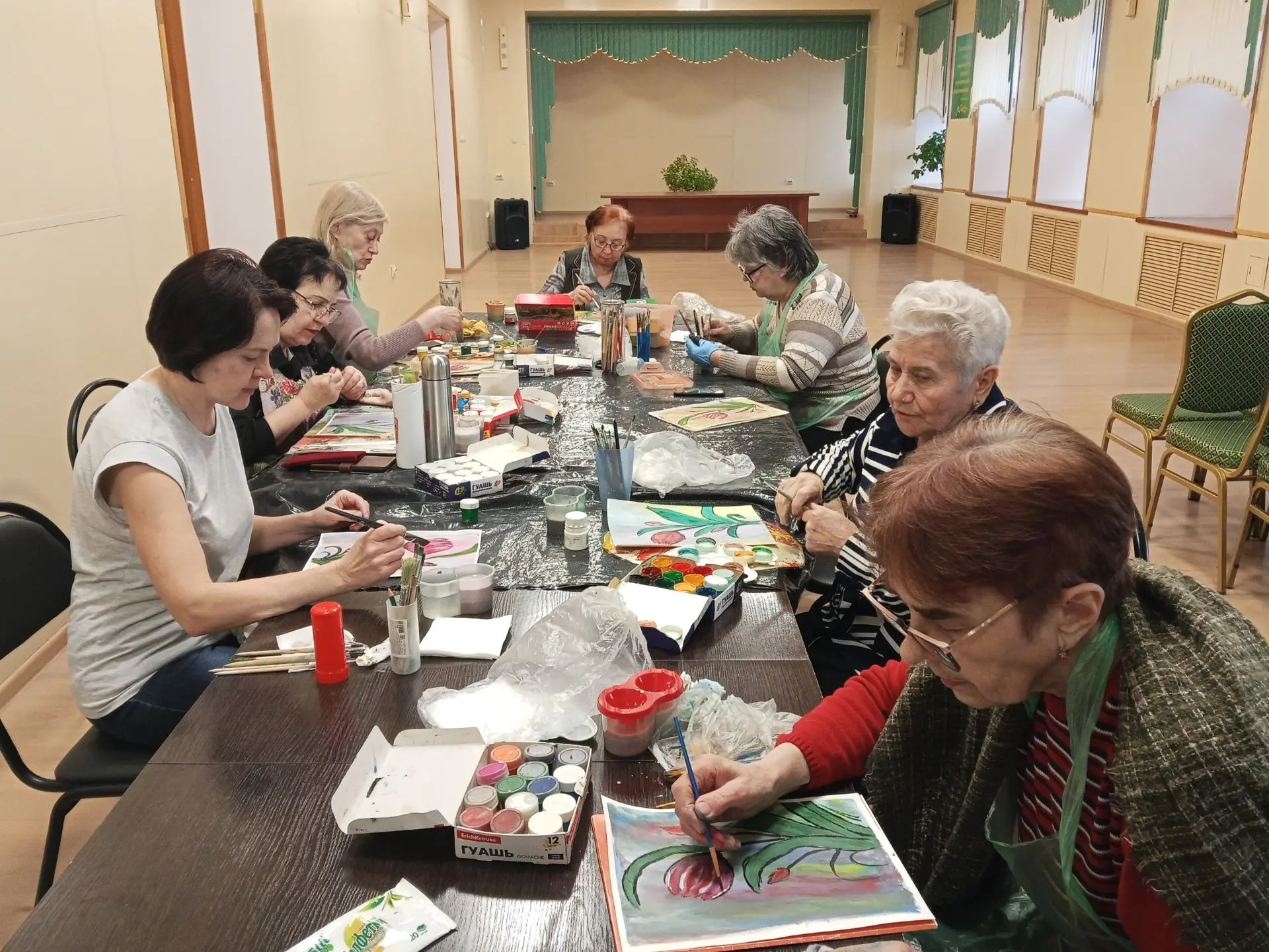 Участники проекта «Курское долголетие» г. Курска вновь погрузились в мир творчества Участники проекта «Курское долголетие» г. Курска вновь погрузились в мир творчества