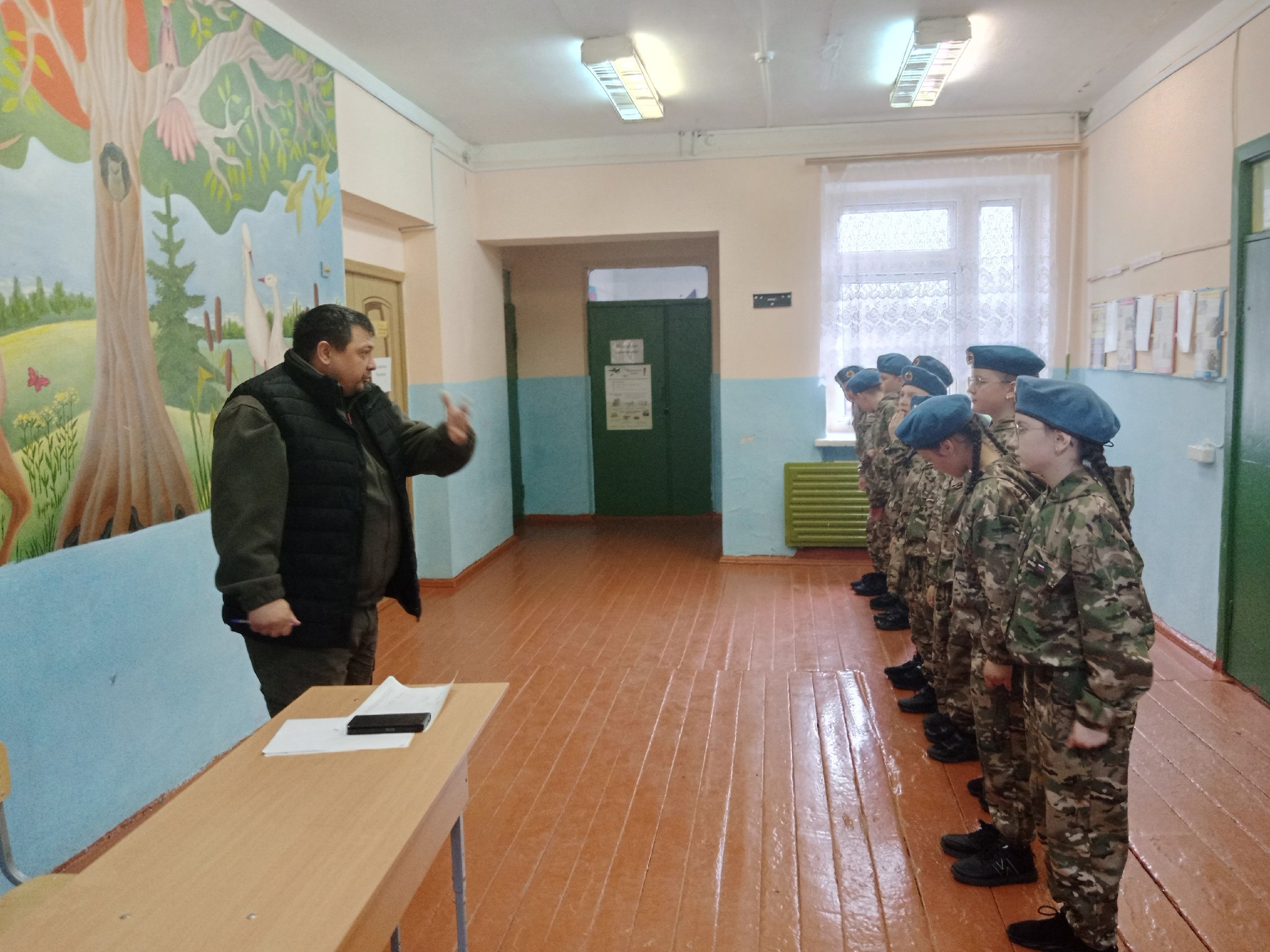 На базе МКОУ "Большежировская СОШ" Фатежского района прошел захватывающий муниципальный этап военно-патриотической игры "Зарница 2.0" среди младшей возрастной категории На базе МКОУ "Большежировская СОШ" Фатежского района прошел захватывающий муниципальный этап военно-патриотической игры "Зарница 2.0" среди младшей возрастной категории