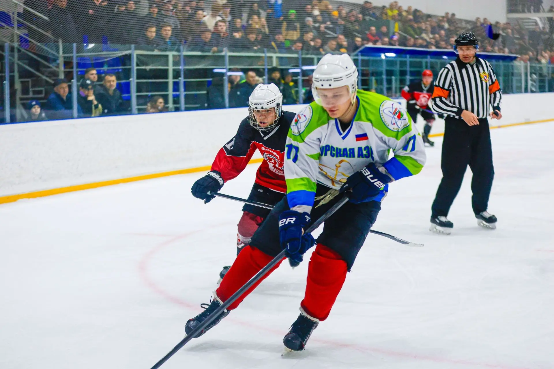 В хоккей играют настоящие мужчины, а наши ещё и кубки завоевывают! В хоккей играют настоящие мужчины, а наши ещё и кубки завоевывают!