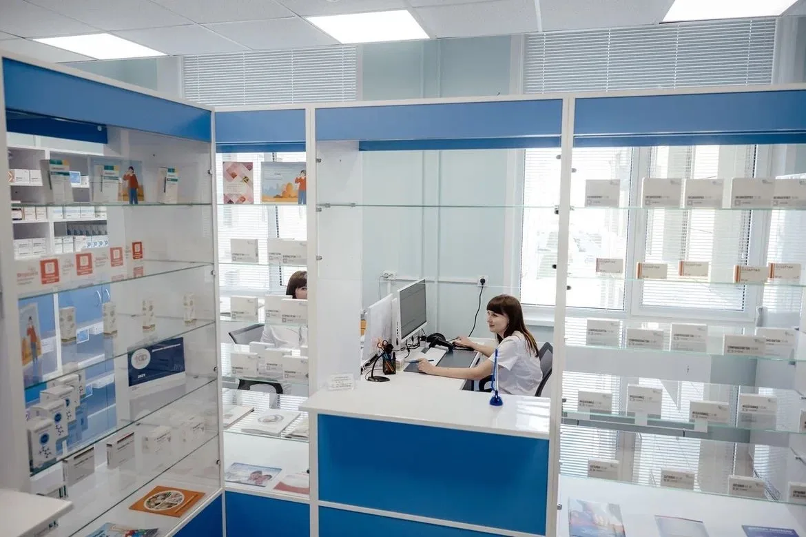 В Северном микрорайоне Курска на базе филиала городской поликлиники им. Н.С. Короткова начал работу государственный аптечный пункт В Северном микрорайоне Курска на базе филиала городской поликлиники им. Н.С. Короткова начал работу государственный аптечный пункт