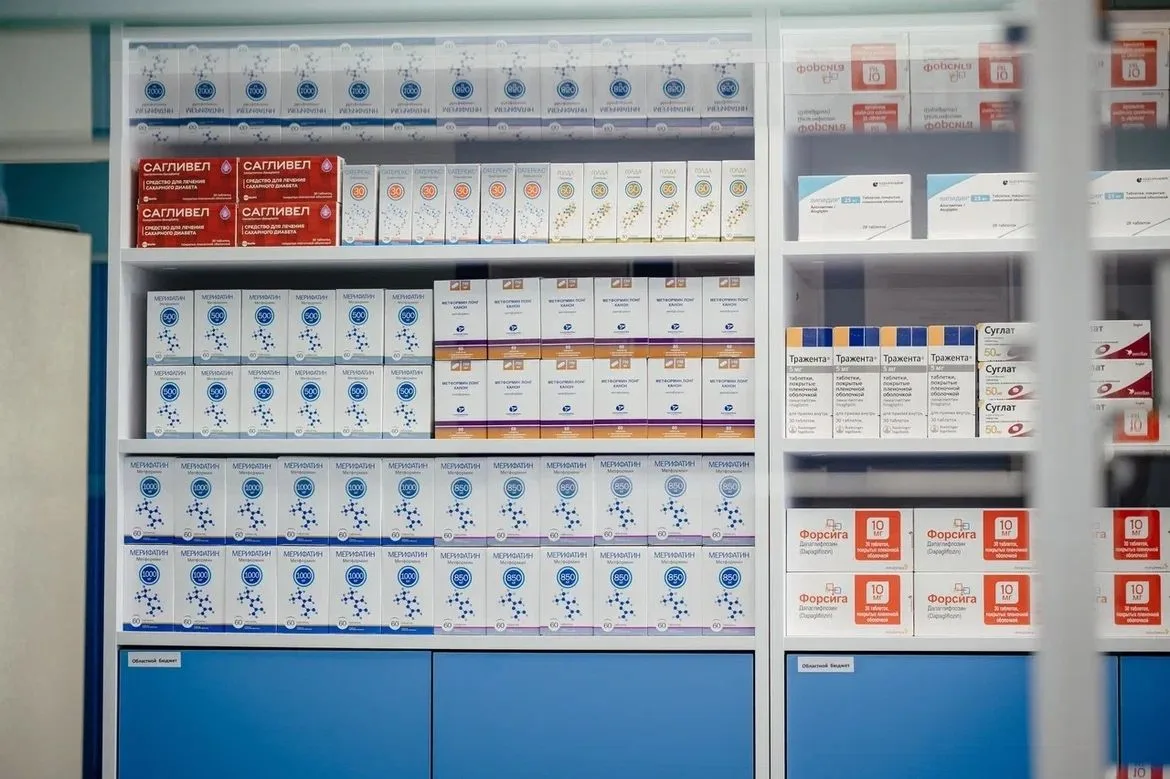 В Северном микрорайоне Курска на базе филиала городской поликлиники им. Н.С. Короткова начал работу государственный аптечный пункт В Северном микрорайоне Курска на базе филиала городской поликлиники им. Н.С. Короткова начал работу государственный аптечный пункт