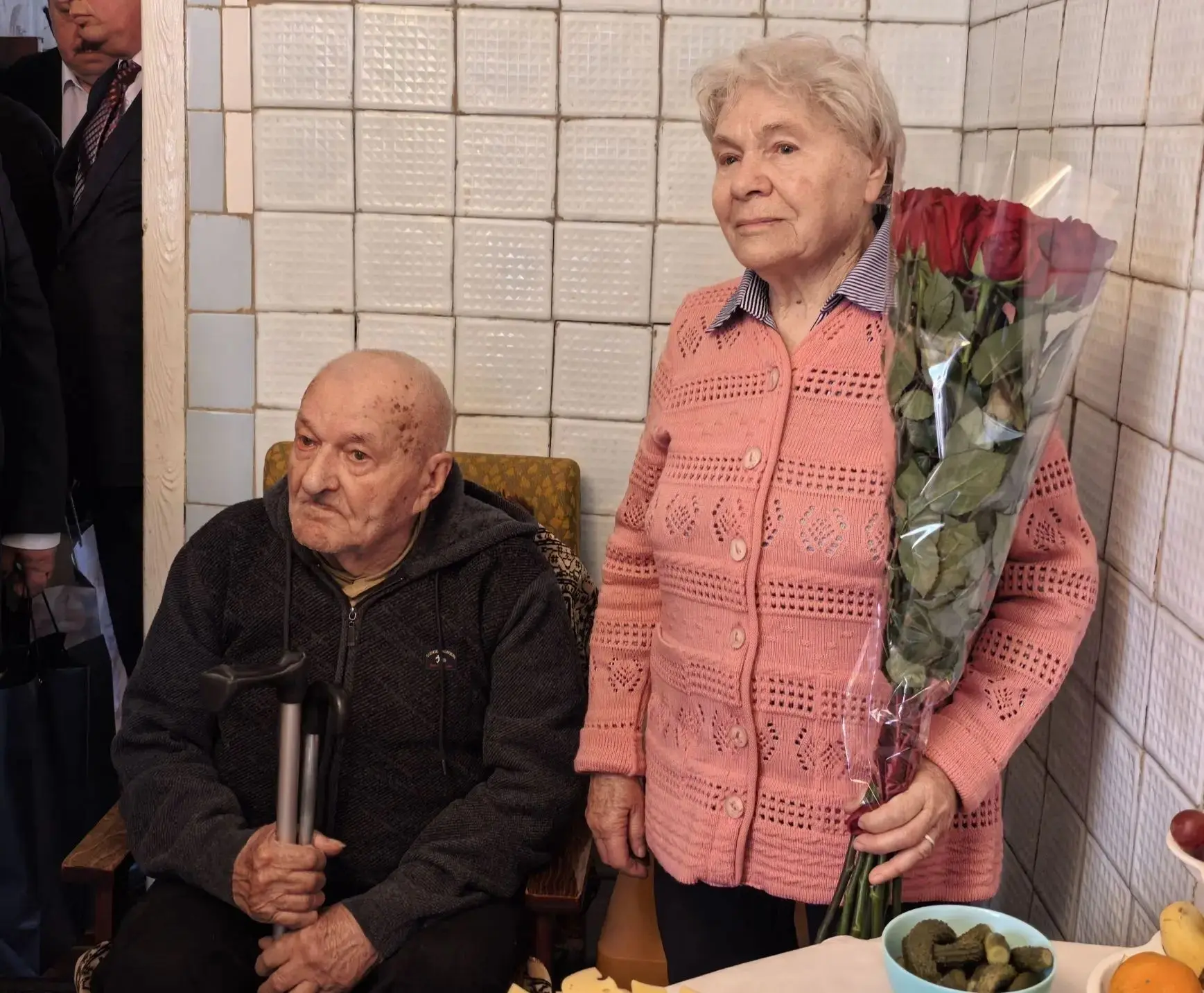 Свой 100-летний юбилей отметил единственный в Тимском районе ныне живущий ветеран Великой Отечественной войны Михаил Федорович Степанов Свой 100-летний юбилей отметил единственный в Тимском районе ныне живущий ветеран Великой Отечественной войны Михаил Федорович Степанов