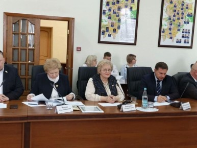 Подавляющее большинство голосов депутаты отдали за Надежду Пономареву