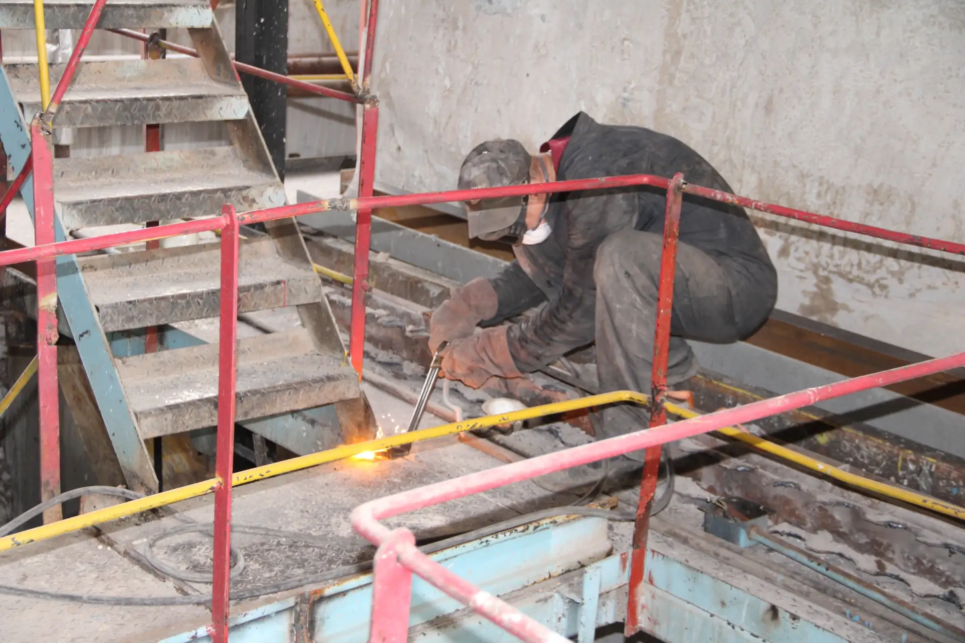 В Курске капитально ремонтируют четвертый водогрейный котел ТЭЦ СЗР В Курске капитально ремонтируют четвертый водогрейный котел ТЭЦ СЗР