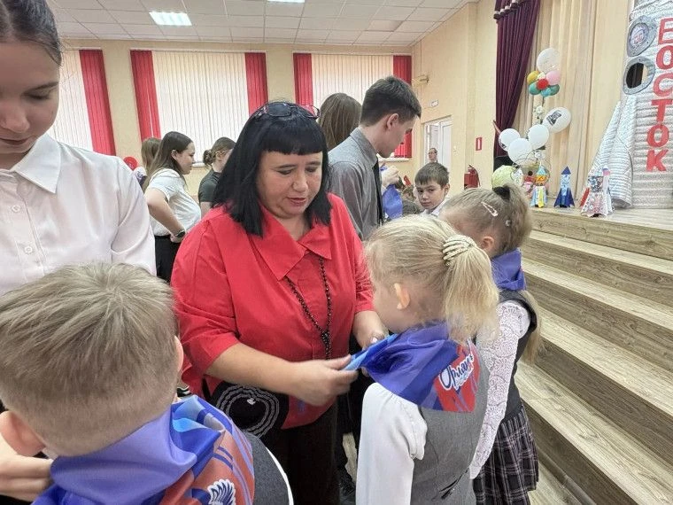 В гимназии №1 состоялась торжественная церемония посвящения учащихся 1 – х классов в "Орлята России" В гимназии №1 состоялась торжественная церемония посвящения учащихся 1 – х классов в "Орлята России"