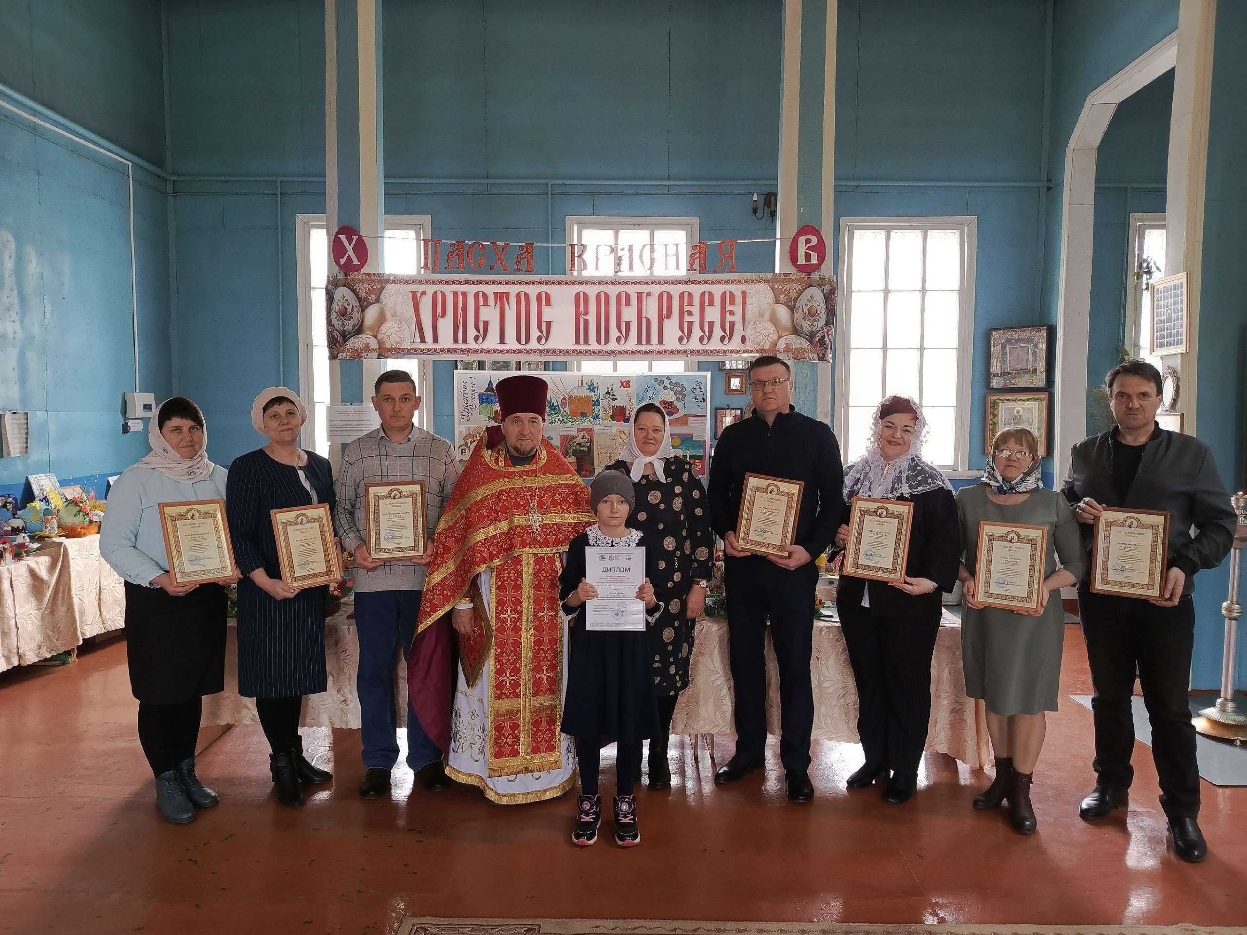 В день празднования Пасхи, в Ильинском храме села Полукотельниково состоялось награждение В день празднования Пасхи, в Ильинском храме села Полукотельниково состоялось награждение