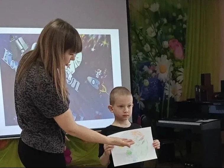 В детском саду N 7 " Сказка", прошло мероприятие, посвящённое Дню космонавтики", на тему "Путешествие по планетам" В детском саду N 7 " Сказка", прошло мероприятие, посвящённое Дню космонавтики", на тему "Путешествие по планетам"