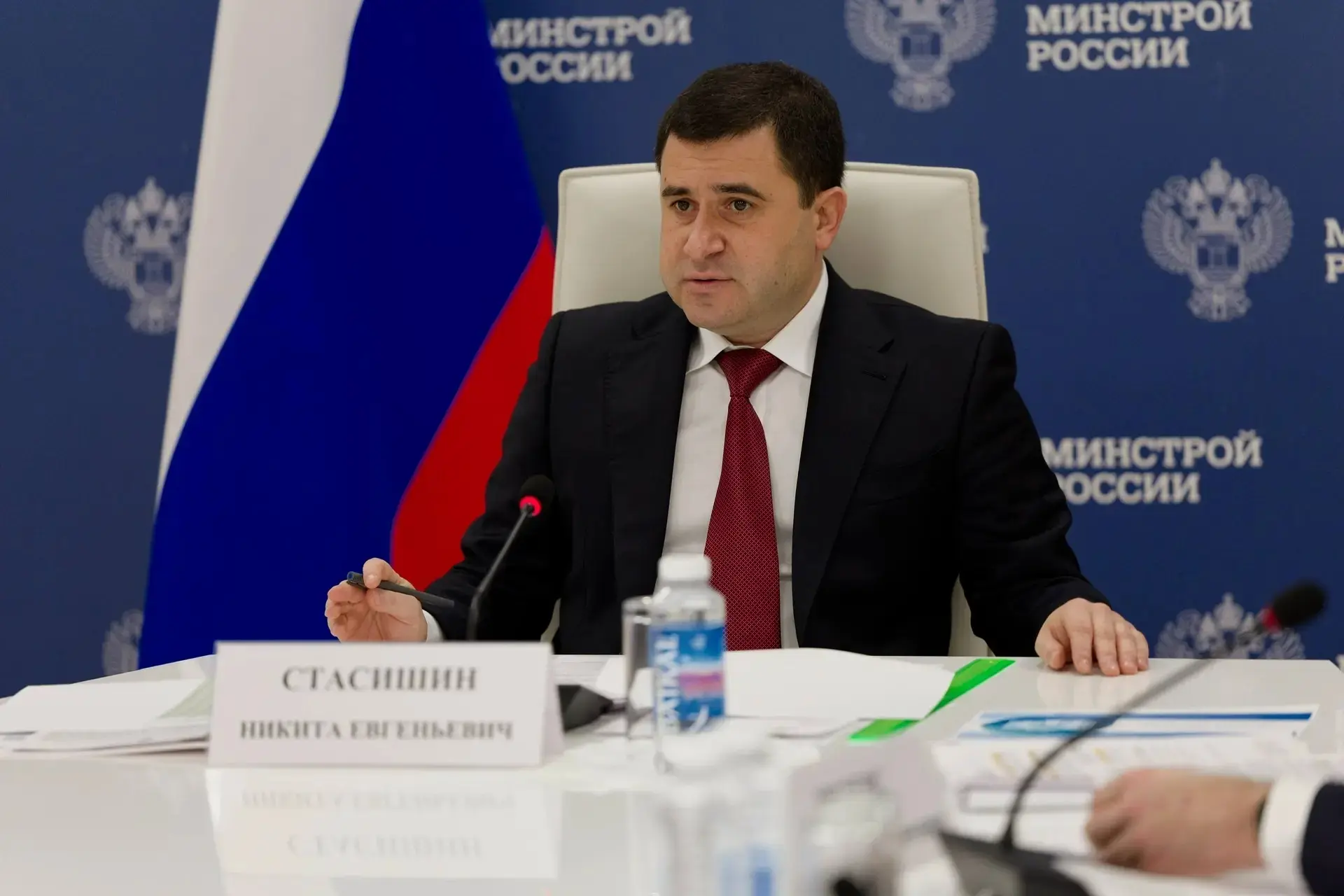 В Минстрое России на совещании под руководством заместителя министра строительства и ЖКХ РФ Никиты Стасишина обсудили развитие рынка индивидуального жилищного строительства (ИЖС) в регионах В Минстрое России на совещании под руководством заместителя министра строительства и ЖКХ РФ Никиты Стасишина обсудили развитие рынка индивидуального жилищного строительства (ИЖС) в регионах