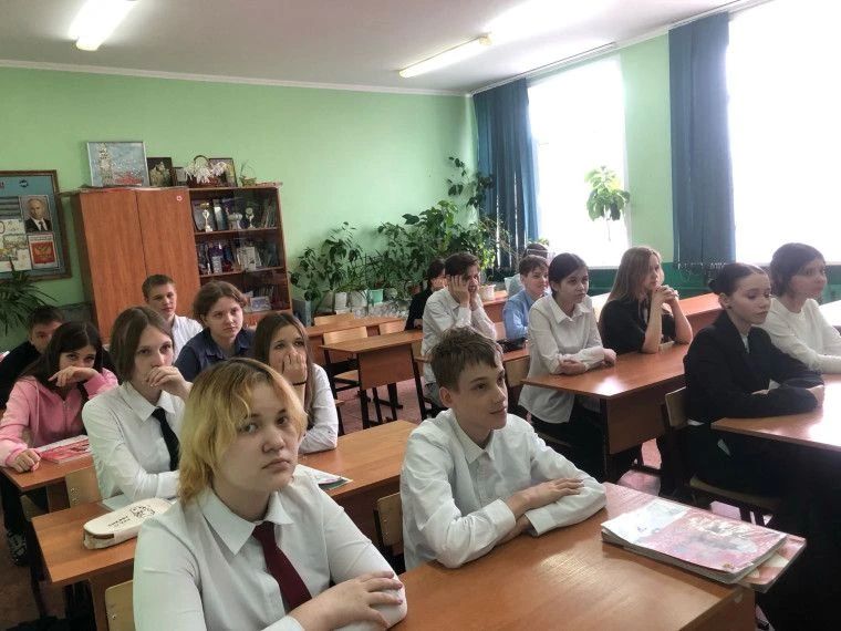 �������, 15 ������ � 13 ����� ���, ����������� ���� ��������� �1� ������� ������� � ������������ ������������������ ����������� � ������ ���������� ���������: �� ����� �� ��������������