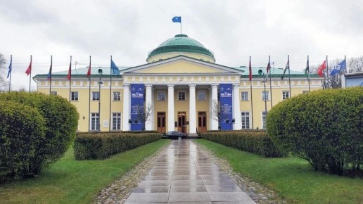 ������� ��������� � ����������� ������ ��������� ������� ����������� � �������� ������