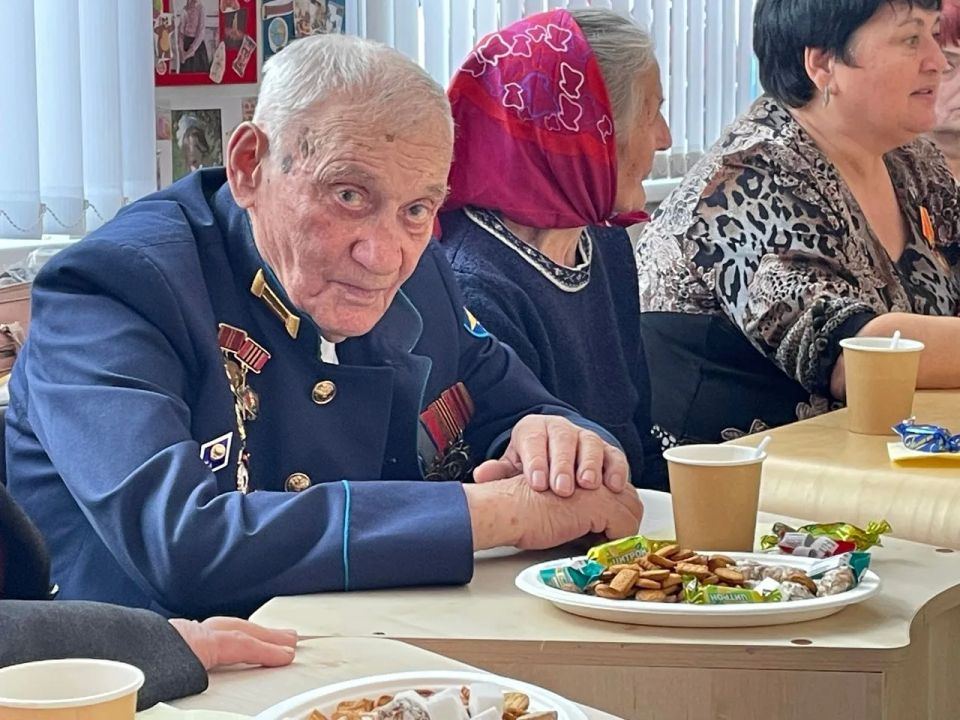 В преддверии Дня Победы в Центре Первых состоялась трогательная встреча поколений! В преддверии Дня Победы в Центре Первых состоялась трогательная встреча поколений!