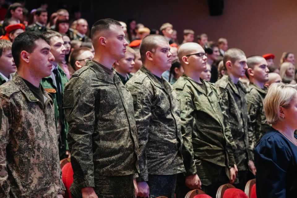 Владимир Ковальчук: В Курске состоялась торжественная церемония награждения победителей межрегионального фестиваля военно-патриотической песни «Боль сердец»