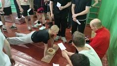 В школе № 13 было жарко! Погода — супер, настроение — огонь, а нормативы ГТО все выполняли на отлично В школе № 13 было жарко! Погода — супер, настроение — огонь, а нормативы ГТО все выполняли на отлично