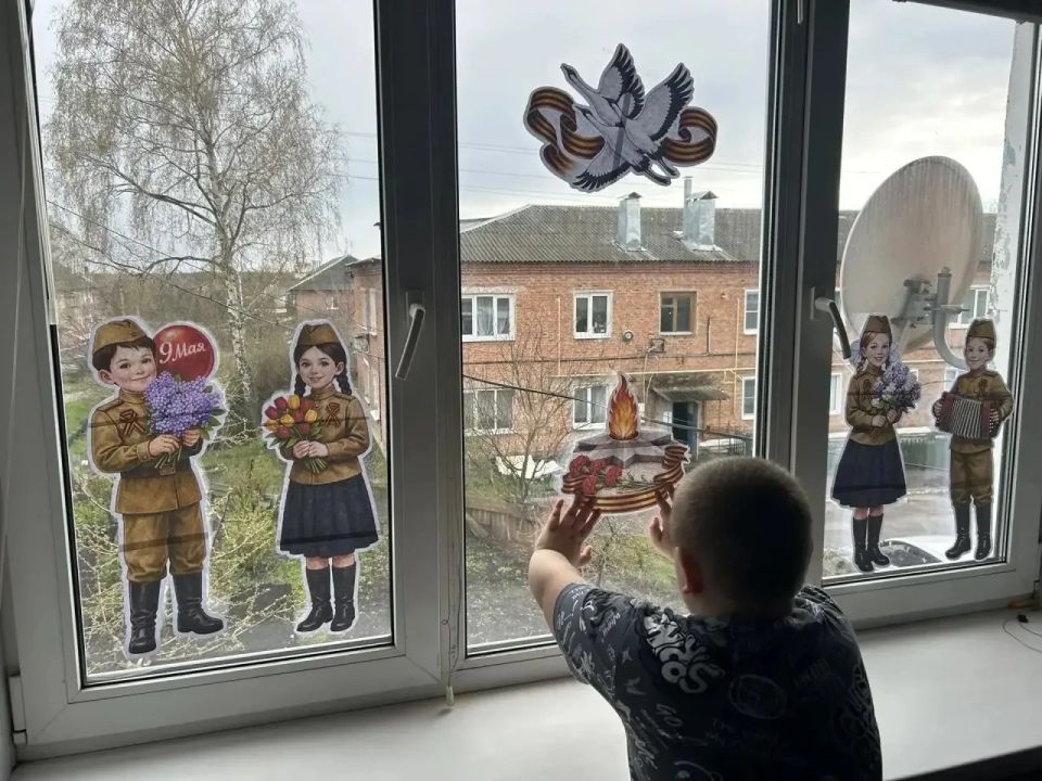 Льговский район присоединился к патриотической Всероссийской акции «Окна Победы» Льговский район присоединился к патриотической Всероссийской акции «Окна Победы»