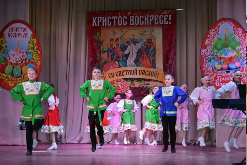 В Железногорске проходил Епархиальный благовест, где коллективы образовательных учреждений представляли свое творчество В Железногорске проходил Епархиальный благовест, где коллективы образовательных учреждений представляли свое творчество