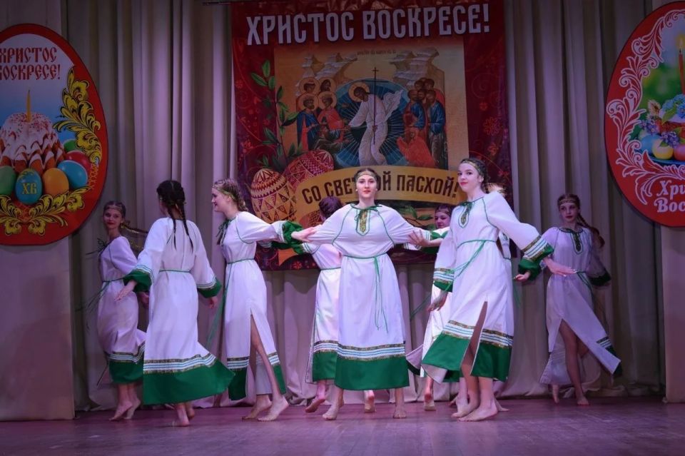 В Железногорске проходил Епархиальный благовест, где коллективы образовательных учреждений представляли свое творчество В Железногорске проходил Епархиальный благовест, где коллективы образовательных учреждений представляли свое творчество