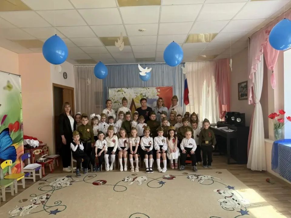 В преддверии 9 мая в МКДОУ «Детский сад №2» прошло мероприятие, посвящённое 81-й годовщине Победы в Великой Отечественной войне В преддверии 9 мая в МКДОУ «Детский сад №2» прошло мероприятие, посвящённое 81-й годовщине Победы в Великой Отечественной войне
