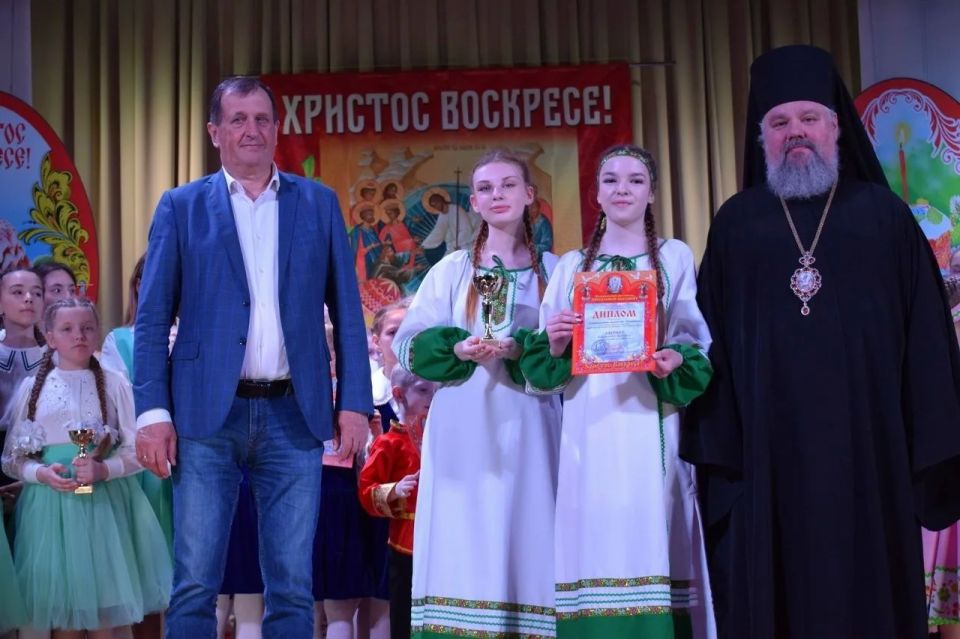В Железногорске проходил Епархиальный благовест, где коллективы образовательных учреждений представляли свое творчество В Железногорске проходил Епархиальный благовест, где коллективы образовательных учреждений представляли свое творчество