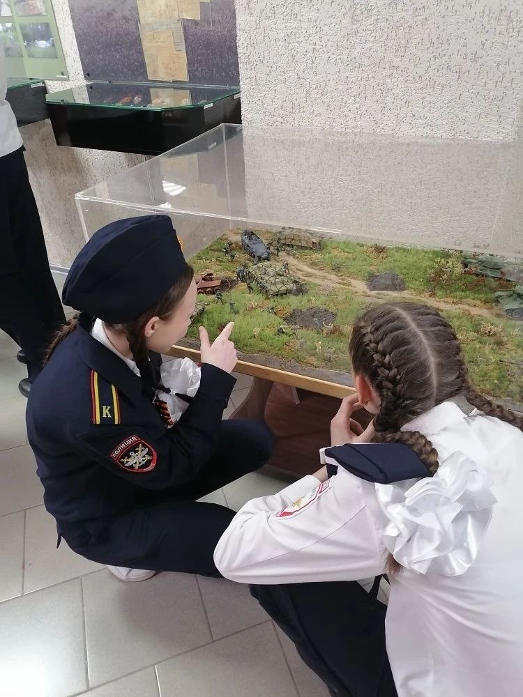 Курские транспортные полицейские и воспитанники кадетского отряда побывали на местах боевой славы Курские транспортные полицейские и воспитанники кадетского отряда побывали на местах боевой славы