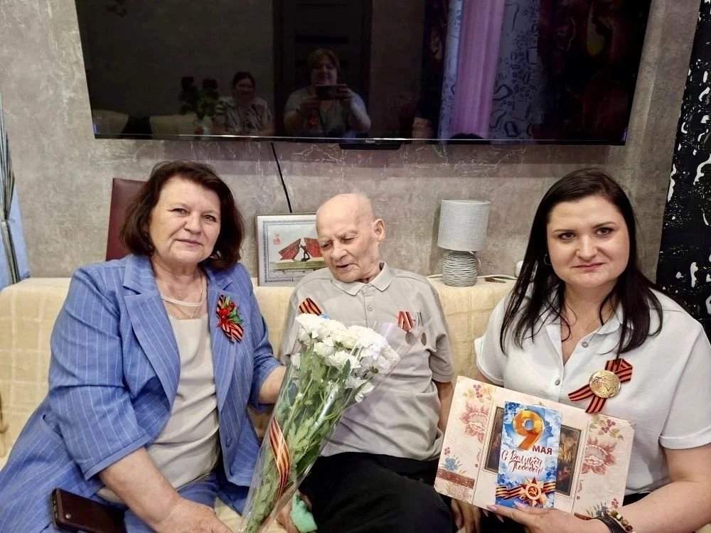 Подошли к концу долгожданные всеми праздничные дни Подошли к концу долгожданные всеми праздничные дни