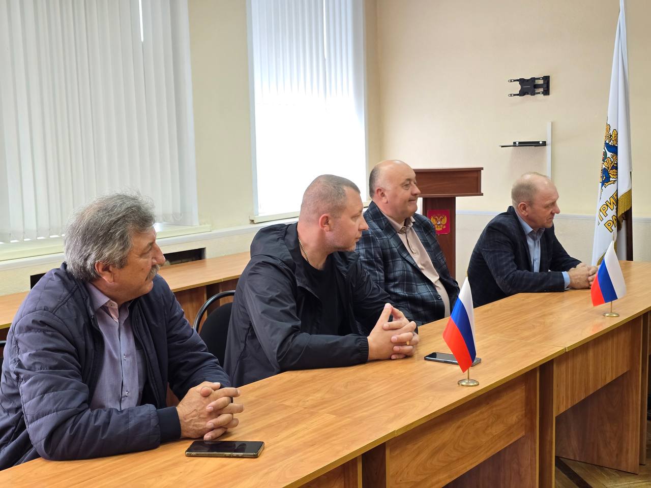 Екатерина Харченко: В рамках подготовки к предварительному голосованию партии «Единая Россия» встретилась с главами сельских советов Дмитриевского района Екатерина Харченко: В рамках подготовки к предварительному голосованию партии «Единая Россия» встретилась с главами сельских советов Дмитриевского района