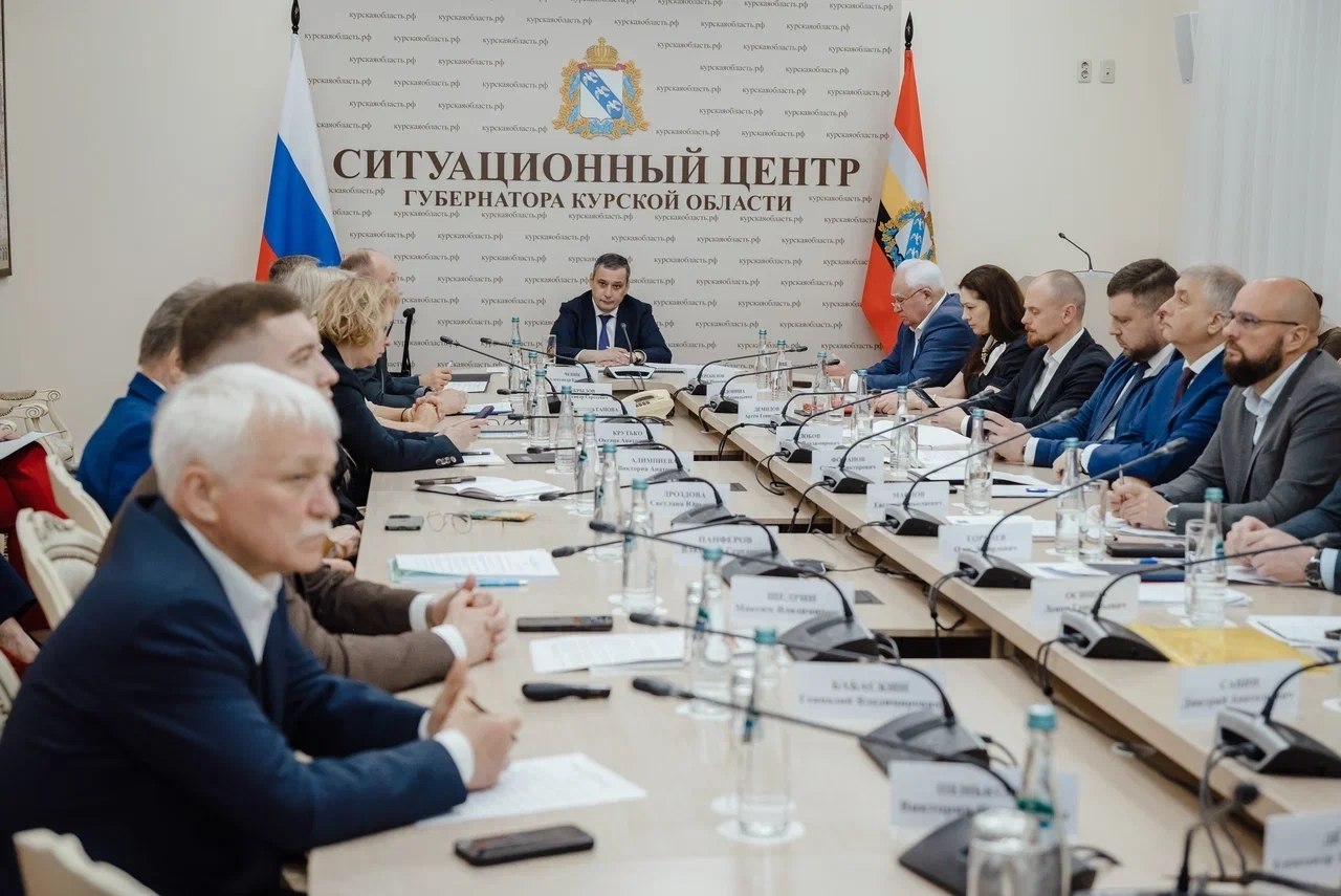 Сегодня состоялось заседание Правительства Курской области под руководством губернатора Курской области Александра Евсеевича Хинштейна