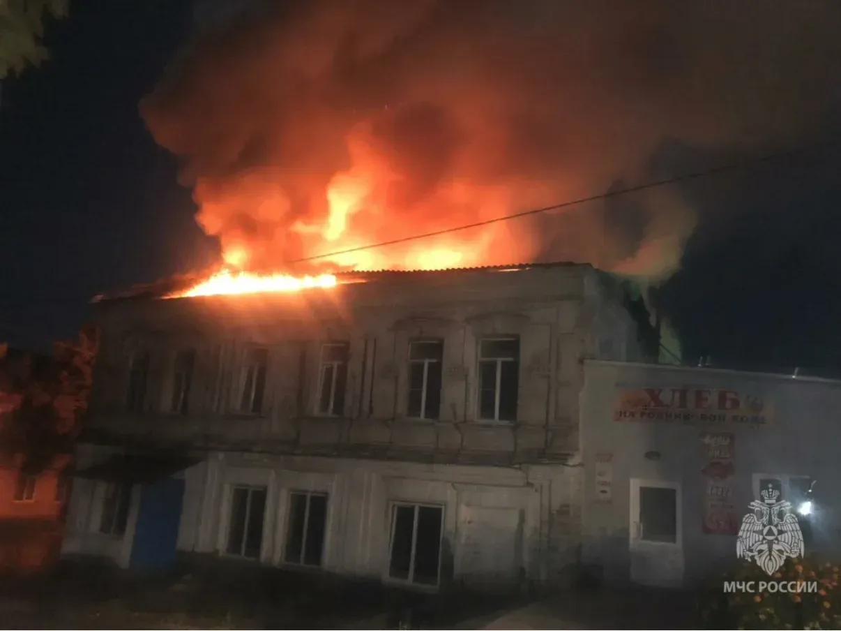 МЧС завело дело на курянина из-за сгоревшего дома в Рыльске