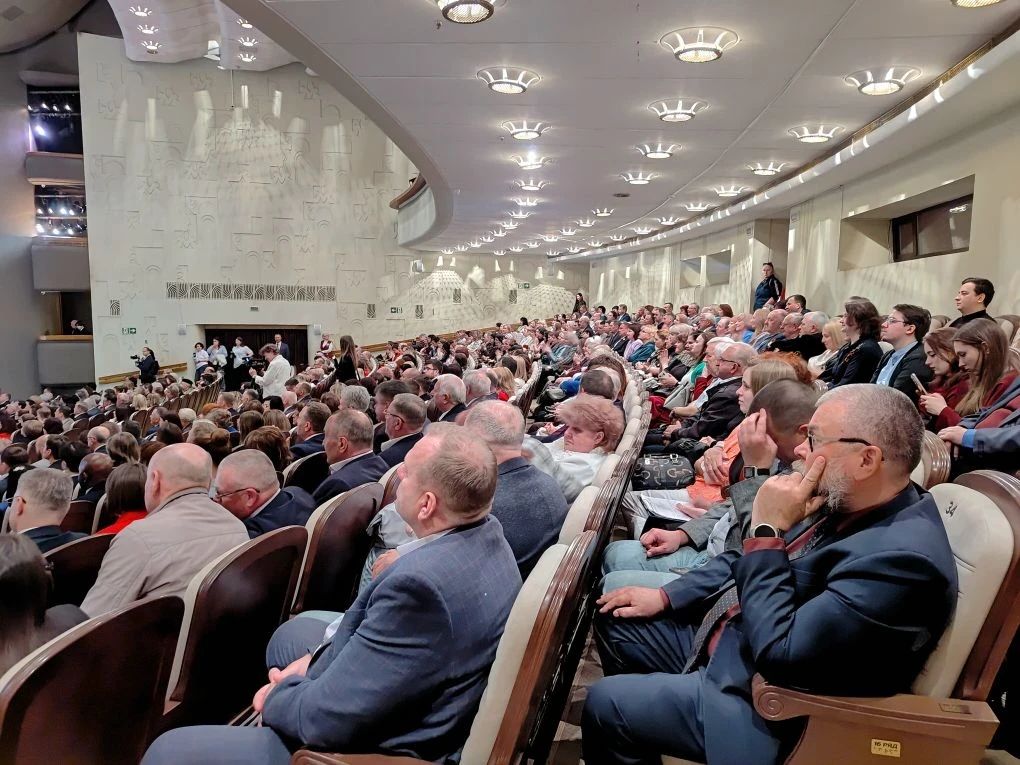 Сотрудники и студенты Курского ГАУ принимали поздравления Сотрудники и студенты Курского ГАУ принимали поздравления