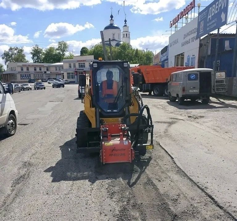В Курске активно ведутся работы по уборке дорог В Курске активно ведутся работы по уборке дорог