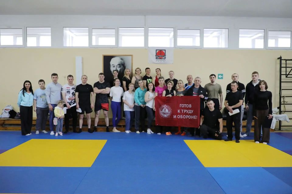 16 мая в городе Курчатове на базе Спортивной школы г. Курчатова прошел муниципальный фестиваль Всероссийского физкультурно-спортивного комплекса «Готов к труду и обороне» (ГТО) среди всех категорий населения 16 мая в городе Курчатове на базе Спортивной школы г. Курчатова прошел муниципальный фестиваль Всероссийского физкультурно-спортивного комплекса «Готов к труду и обороне» (ГТО) среди всех категорий населения