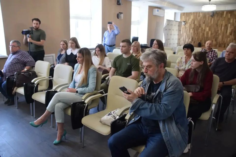 Подведены итоги VIII конкурса социальной фотографии памяти Геннадия Бодрова Подведены итоги VIII конкурса социальной фотографии памяти Геннадия Бодрова