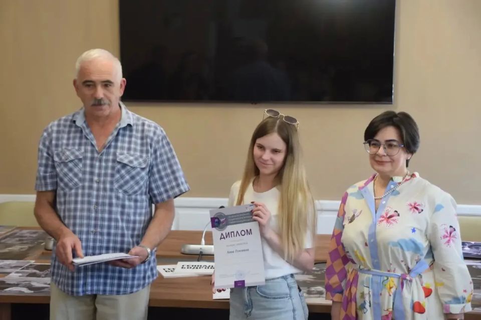 Подведены итоги VIII конкурса социальной фотографии памяти Геннадия Бодрова Подведены итоги VIII конкурса социальной фотографии памяти Геннадия Бодрова