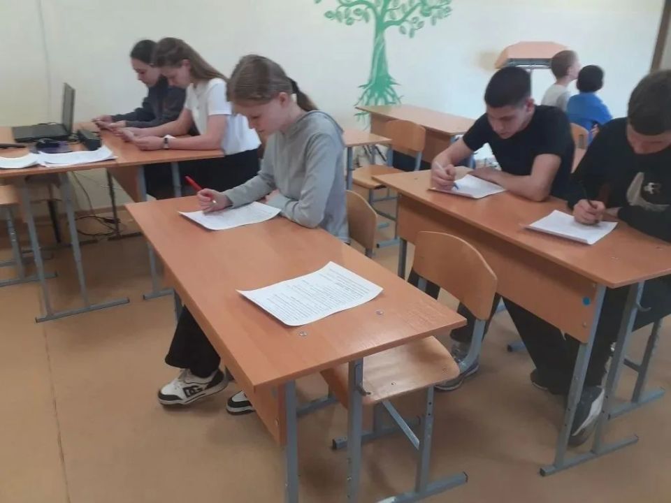 В рамках реализации дополнительной общеразвивающей программы естественно - научного направления "Основы медицинских знаний" на базе ФАП было проведено итоговое занятие с учащимися 10 и 11 классов Глебовской школы , где... В рамках реализации дополнительной общеразвивающей программы естественно - научного направления "Основы медицинских знаний" на базе ФАП было проведено итоговое занятие с учащимися 10 и 11 классов Глебовской школы , где...