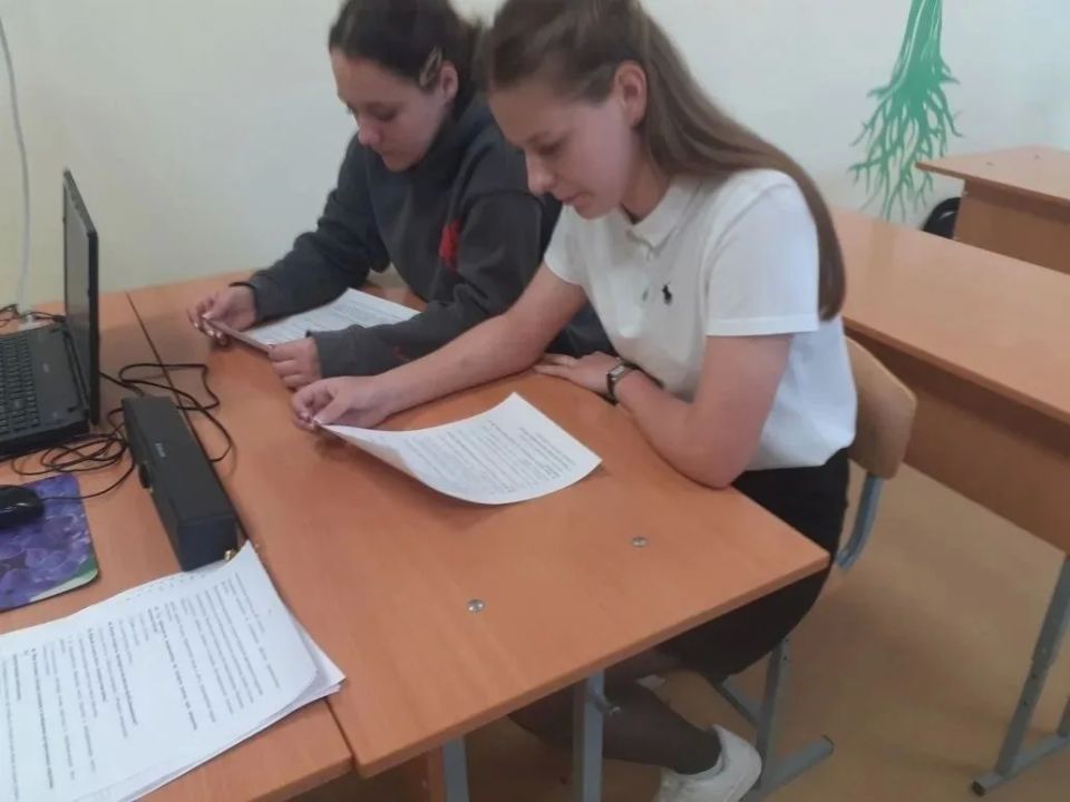 В рамках реализации дополнительной общеразвивающей программы естественно - научного направления "Основы медицинских знаний" на базе ФАП было проведено итоговое занятие с учащимися 10 и 11 классов Глебовской школы , где... В рамках реализации дополнительной общеразвивающей программы естественно - научного направления "Основы медицинских знаний" на базе ФАП было проведено итоговое занятие с учащимися 10 и 11 классов Глебовской школы , где...