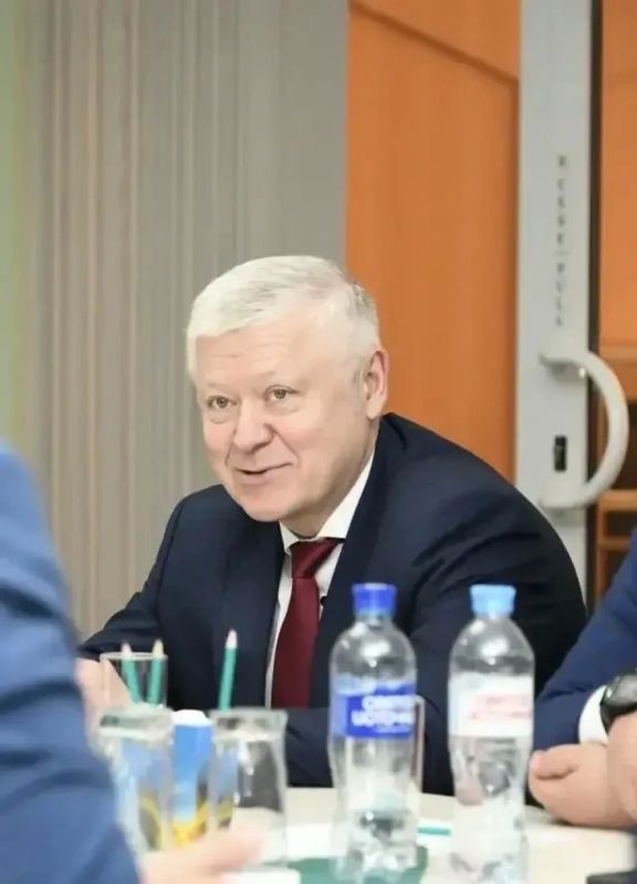С рабочим визитом город Курчатов и Курскую атомную электростанцию посетил депутат Государственной Думы Федерального Собрания Российской Федерации, председатель Комитета Государственной Думы по безопасности и противодействию... С рабочим визитом город Курчатов и Курскую атомную электростанцию посетил депутат Государственной Думы Федерального Собрания Российской Федерации, председатель Комитета Государственной Думы по безопасности и противодействию...