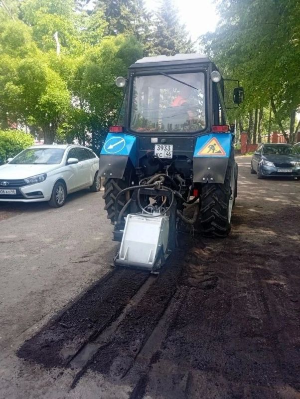 В Курске проводят аварийный ямочный ремонт на трёх улицах В Курске проводят аварийный ямочный ремонт на трёх улицах