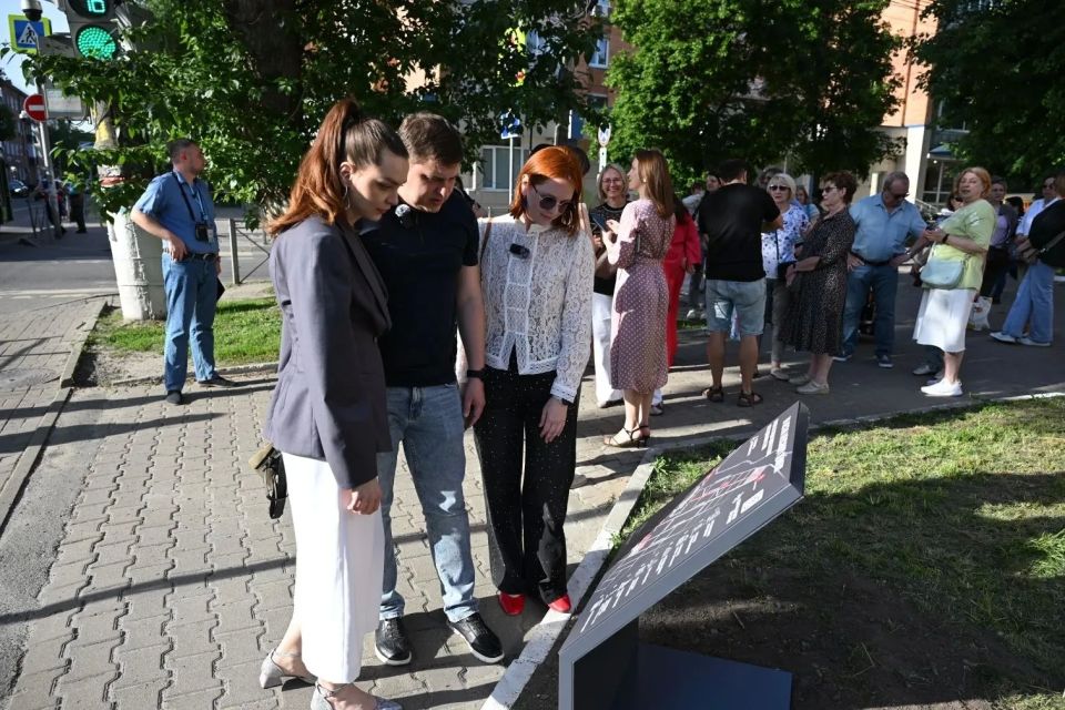 В 127-й день рождения художника Александра Дейнеки предлагаем взглянуть на город его глазами В 127-й день рождения художника Александра Дейнеки предлагаем взглянуть на город его глазами