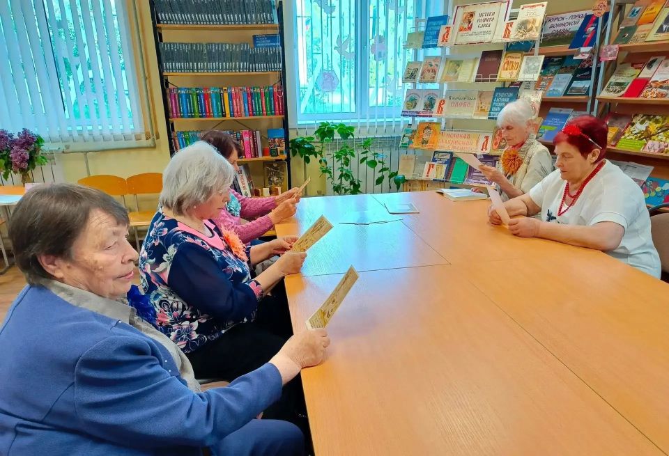 Курские пенсионеры посетили познавательный час «У азбуки славянская душа» Курские пенсионеры посетили познавательный час «У азбуки славянская душа»