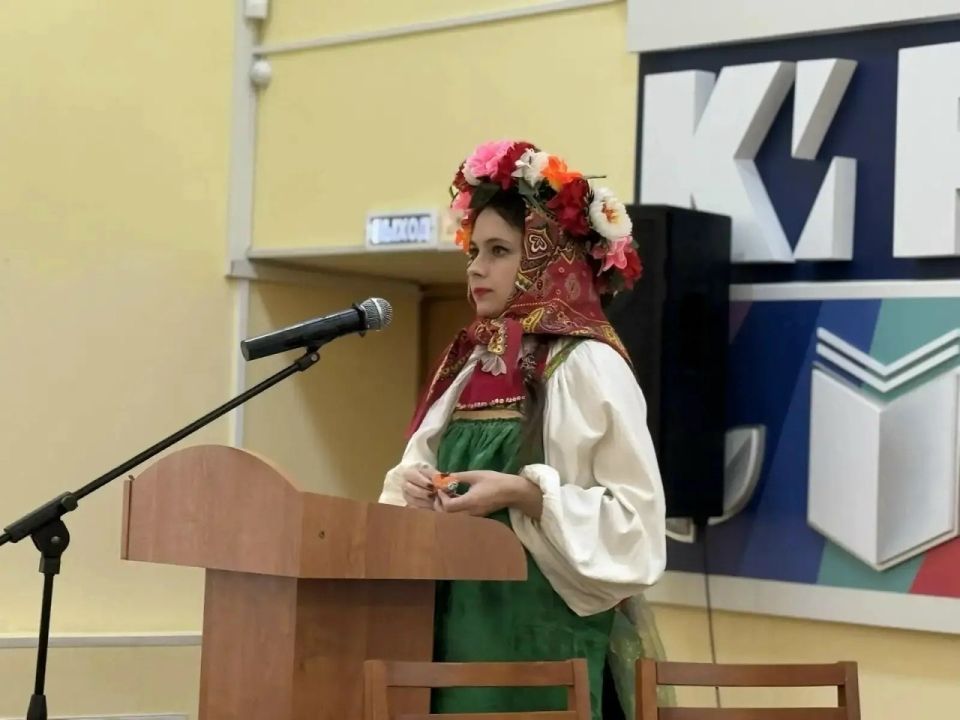 Учитель Гончаровской школы Регина Витальевна Котлярова — призёр регионального этапа конкурса «Лучший учитель родного языка и родной литературы»! Учитель Гончаровской школы Регина Витальевна Котлярова — призёр регионального этапа конкурса «Лучший учитель родного языка и родной литературы»!