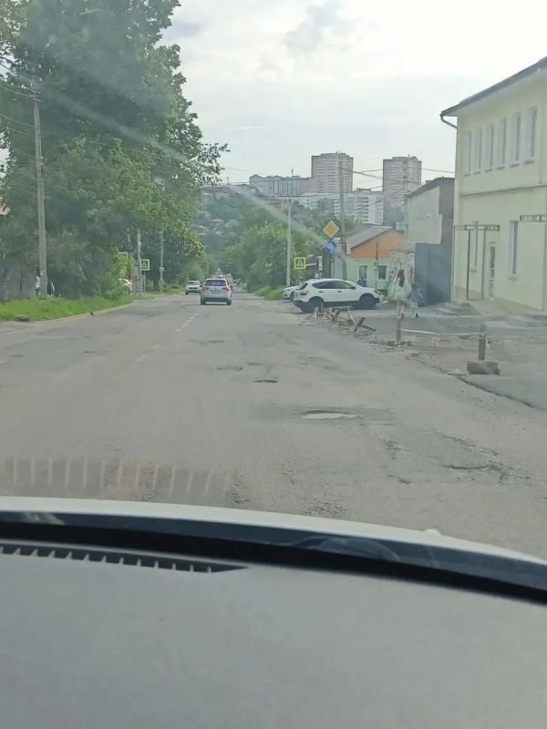 Никогда такого не было и вот опять Никогда такого не было и вот опять