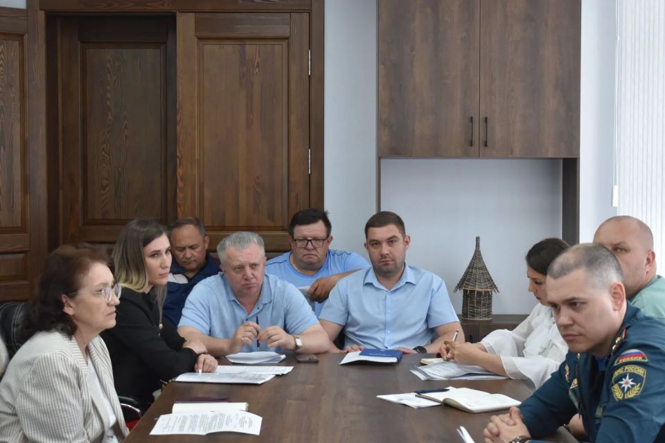 В Администрации Железногорского района прошло заседание комиссии по предупреждению и ликвидации чрезвычайных ситуаций и обеспечению пожарной безопасности В Администрации Железногорского района прошло заседание комиссии по предупреждению и ликвидации чрезвычайных ситуаций и обеспечению пожарной безопасности
