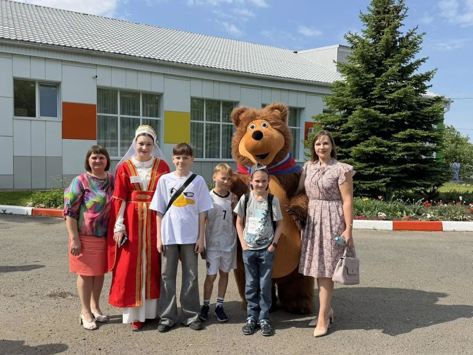 В поныровском центре «Семья» прошел фестиваль творчества для юных талантов «Душа ребенка» В поныровском центре «Семья» прошел фестиваль творчества для юных талантов «Душа ребенка»