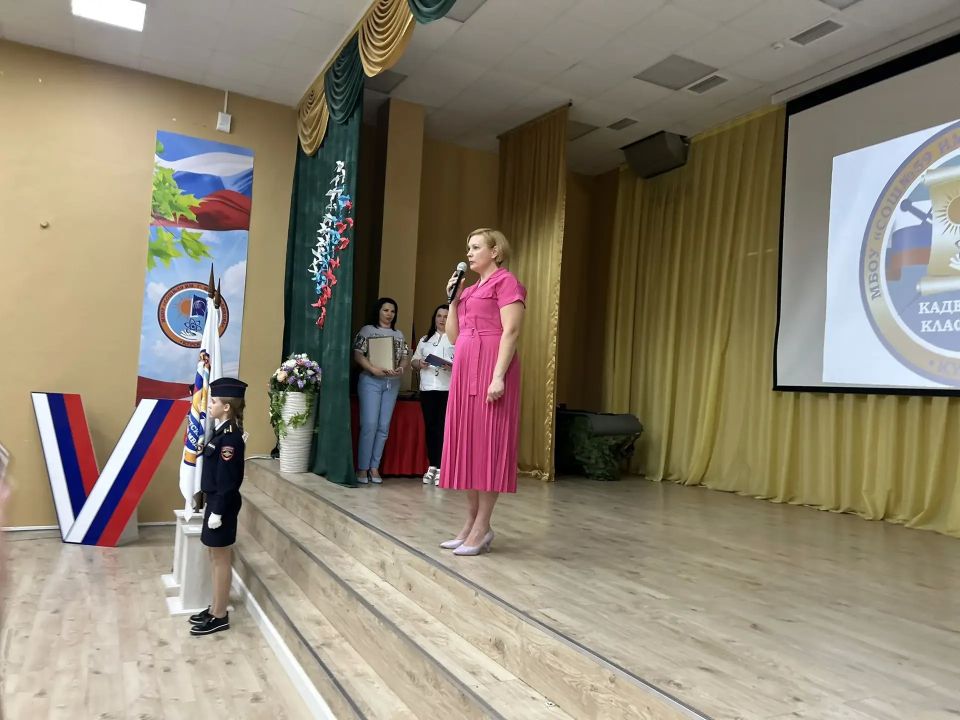 В школе №59 куряне подвели итоги программы «Кадетство: Служу России!» В школе №59 куряне подвели итоги программы «Кадетство: Служу России!»